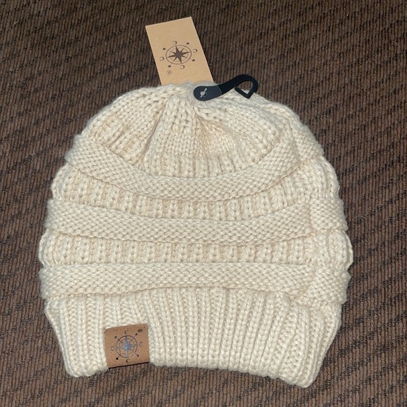 NWT CC beanie limited edition - Picture 2 of 4